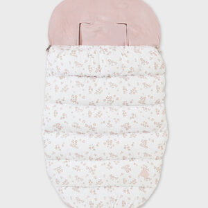 Confortable y gustosa funda de saco para silla universal que protegerá a tu bebé y le dará la máxima calidez. Sujeciones universales permiten un ajuste perfecto con sillas de cualquier marca. Cierre con cremallera