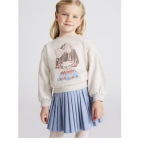 Sudadera de manga larga para niña. Cuello redondo. Dibujo bordado